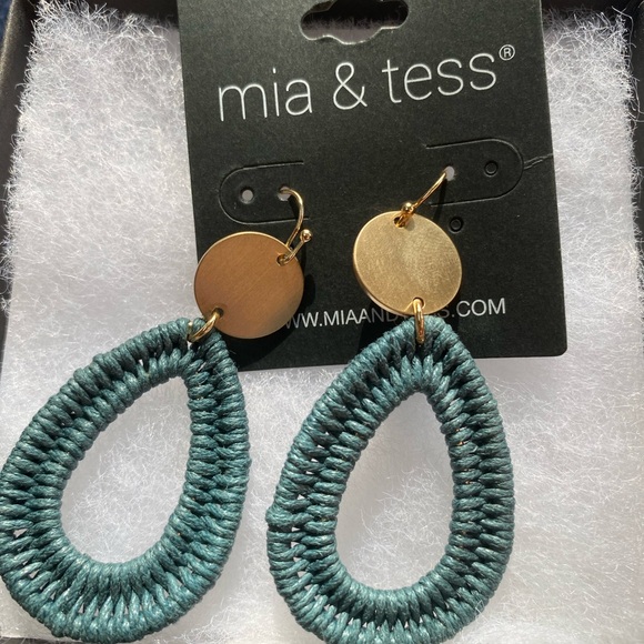 Mia & Tess turquoise earrings - Picture 4 of 5